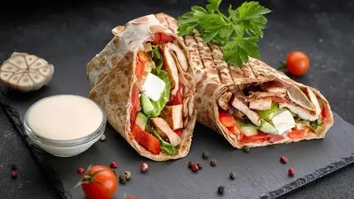 Tandoori chicken wrap