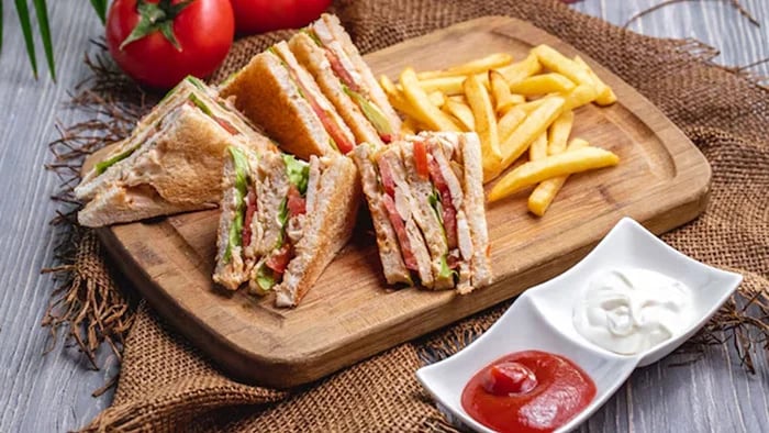 multi-decker-club-sandwich